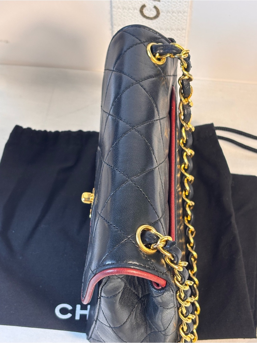 Beautiful Chanel Mini Square Lambskin - Picture 5 of 16
